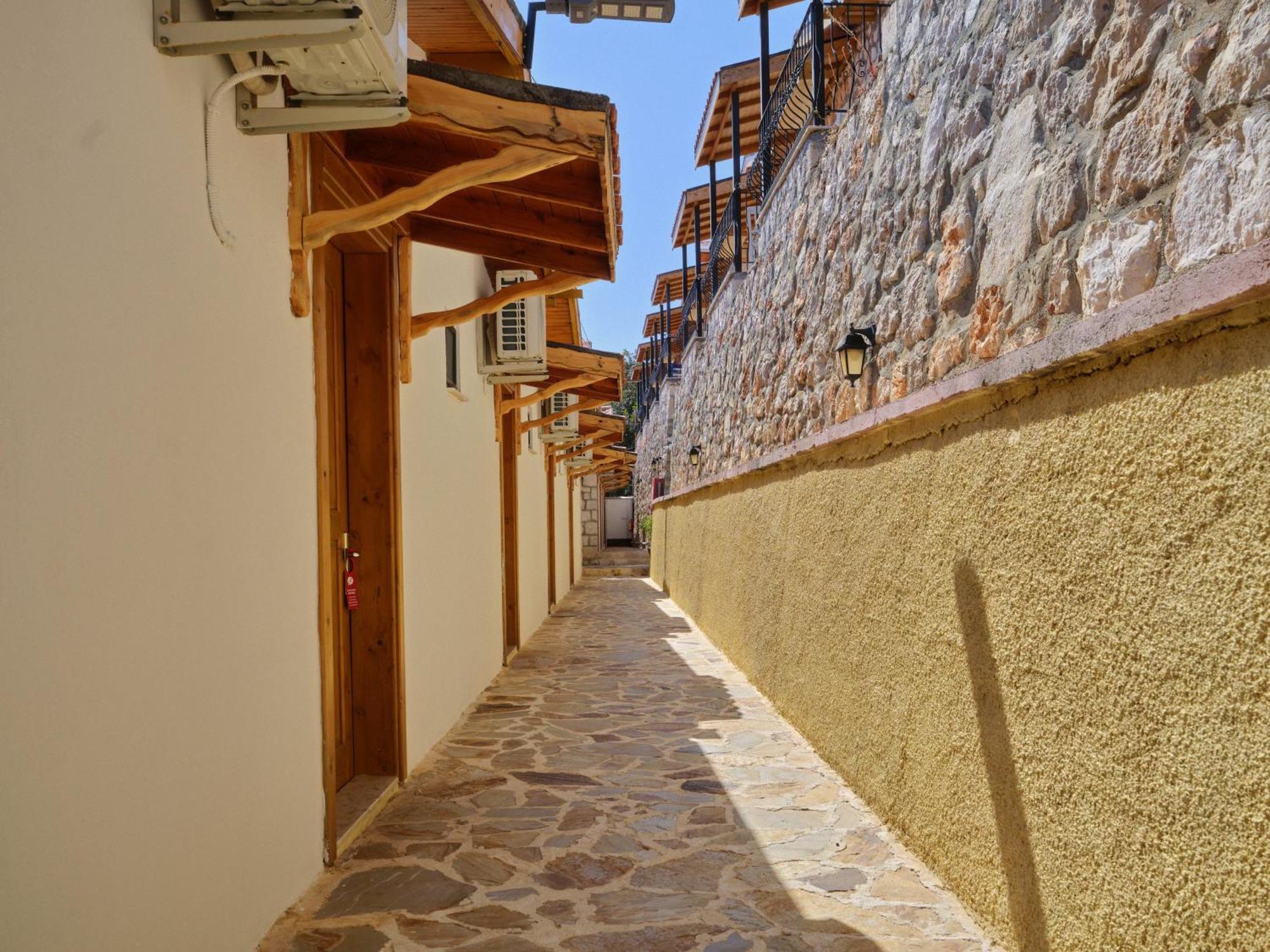 Kas Koey Hotel エクステリア 写真